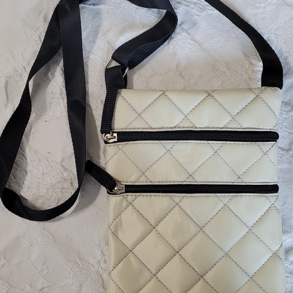 COPY - QUILTED  BEIGE CROSSBODY BAG - Picture 6 of 6